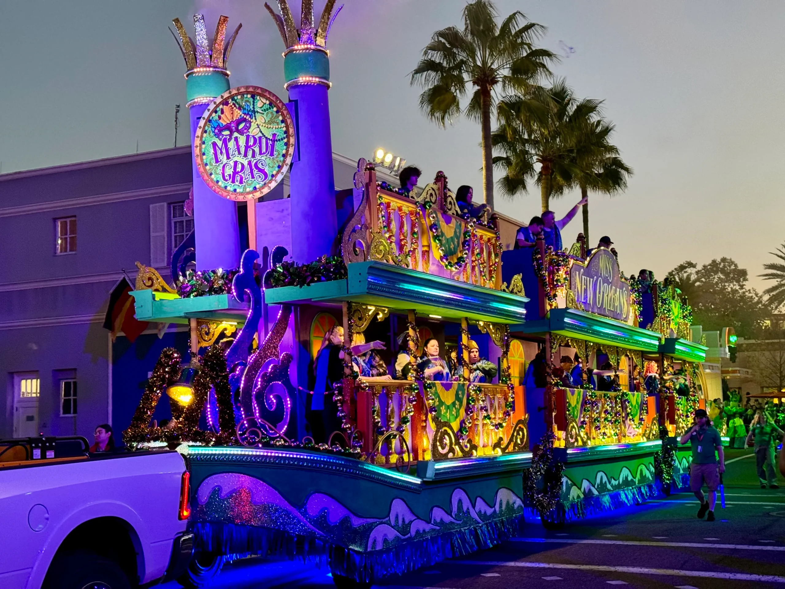 Universal madri gras 2024 6