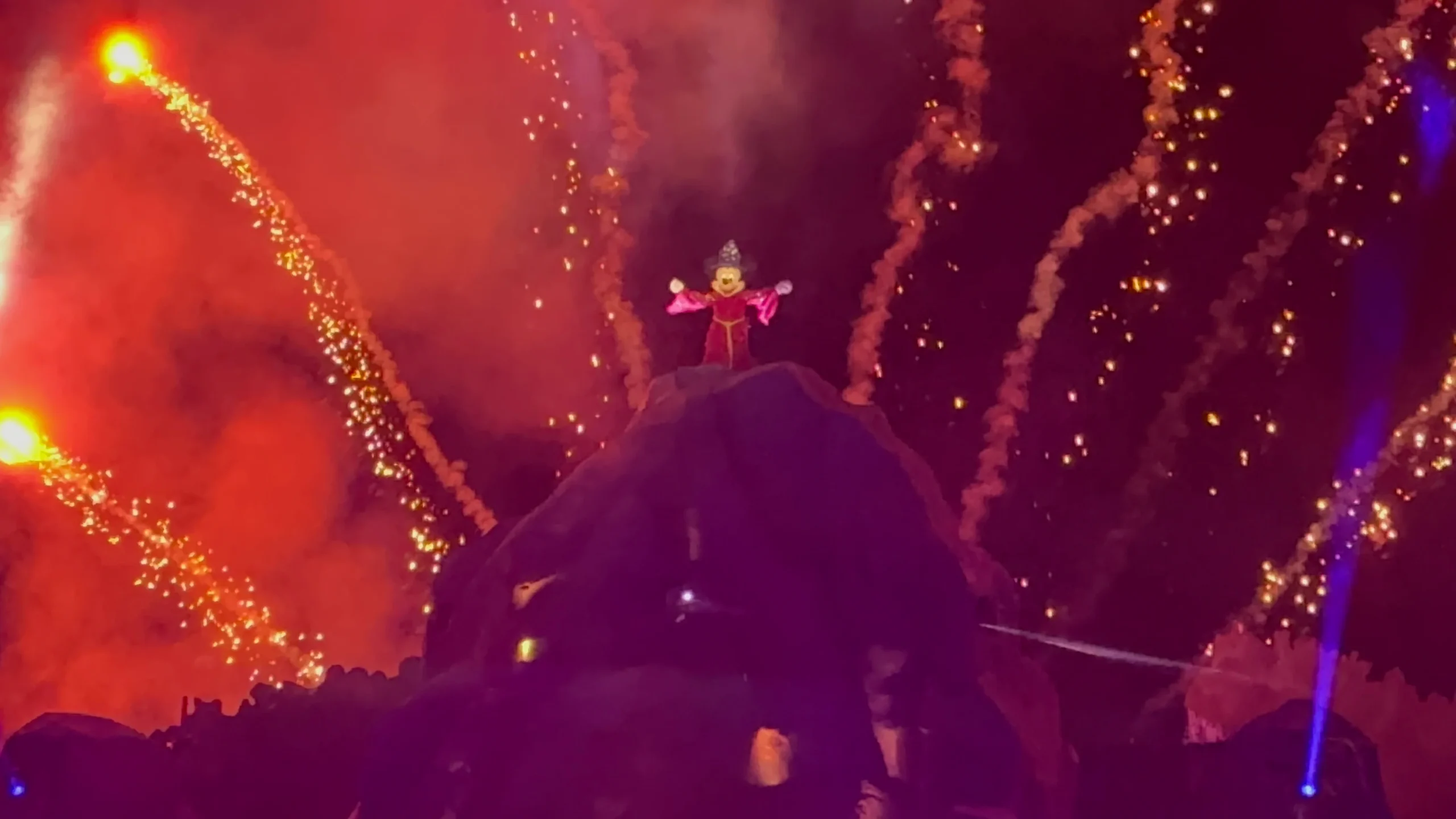 Fantasmic 2 copy