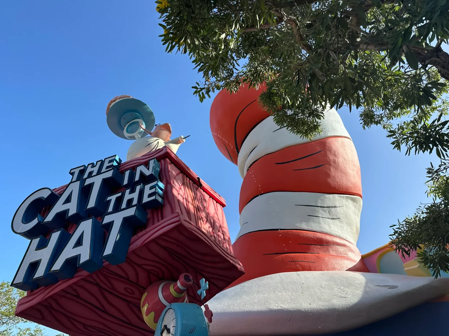 Img Cat in the Hat at Islands of Adventure